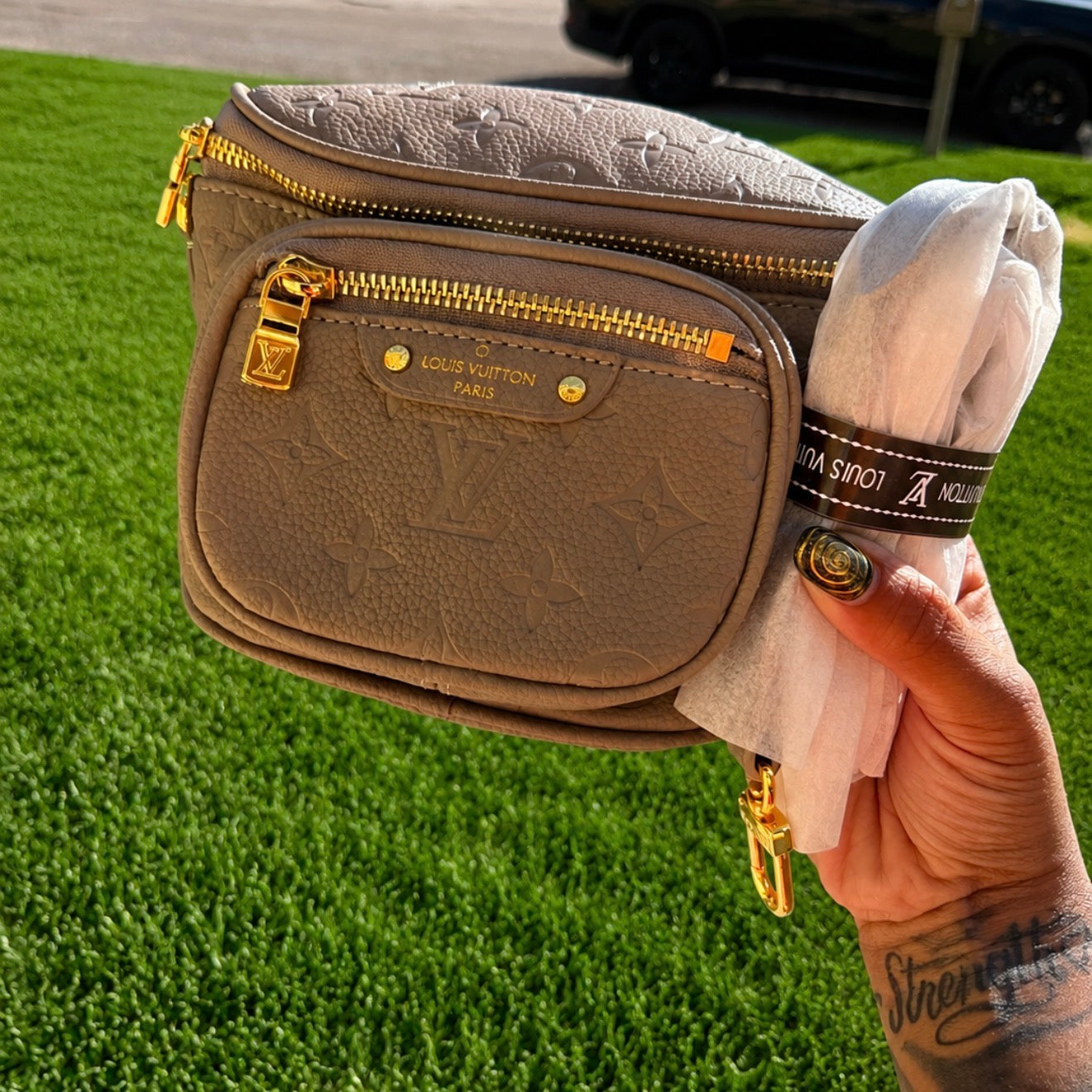 mini bum